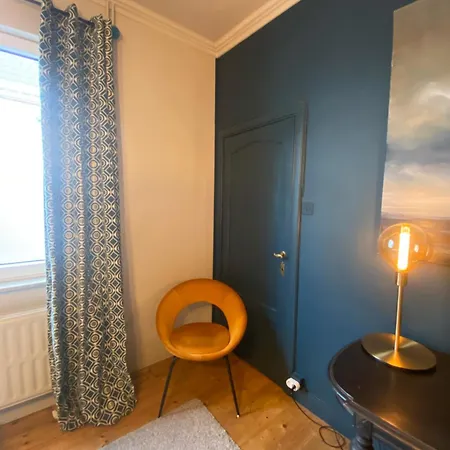 Office Des Bons Enfants Ubytování v soukromí Huy